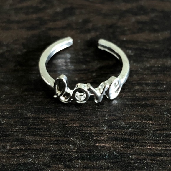 🌸Toe ring (adjustable) “love” (new)🌸 - Picture 2 of 2